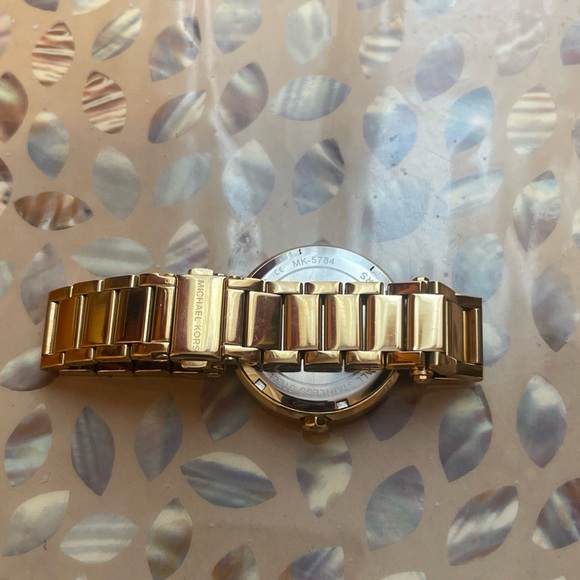 Michael Kors Gold Watch for Women. MK5784 - Picture 6 of 9